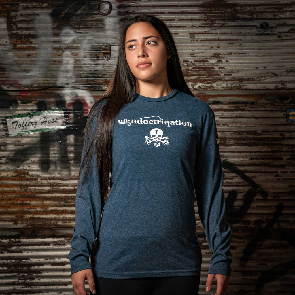 Men’s/Unisex Long-Sleeved Tee